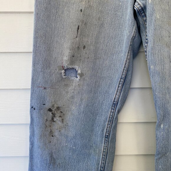 Levis 550 Jeans Mens 33x32 Relaxed Fit Distressed‎ Jeans - Picture 2 of 6